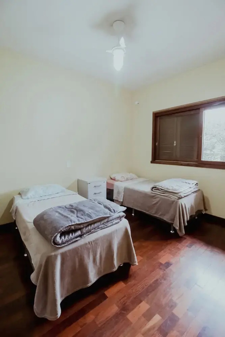 Tima Casa Ampla em Localiza o Privilegiada