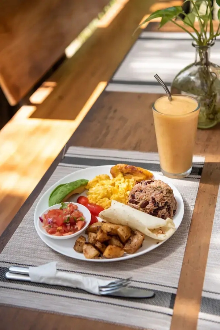 Believe Surf & Yoga Lodge Santa Teresa - Hostel