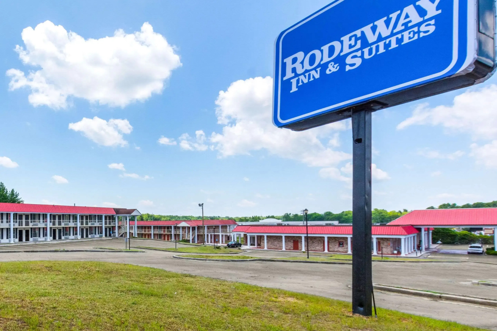 Rodeway Inn & Suites