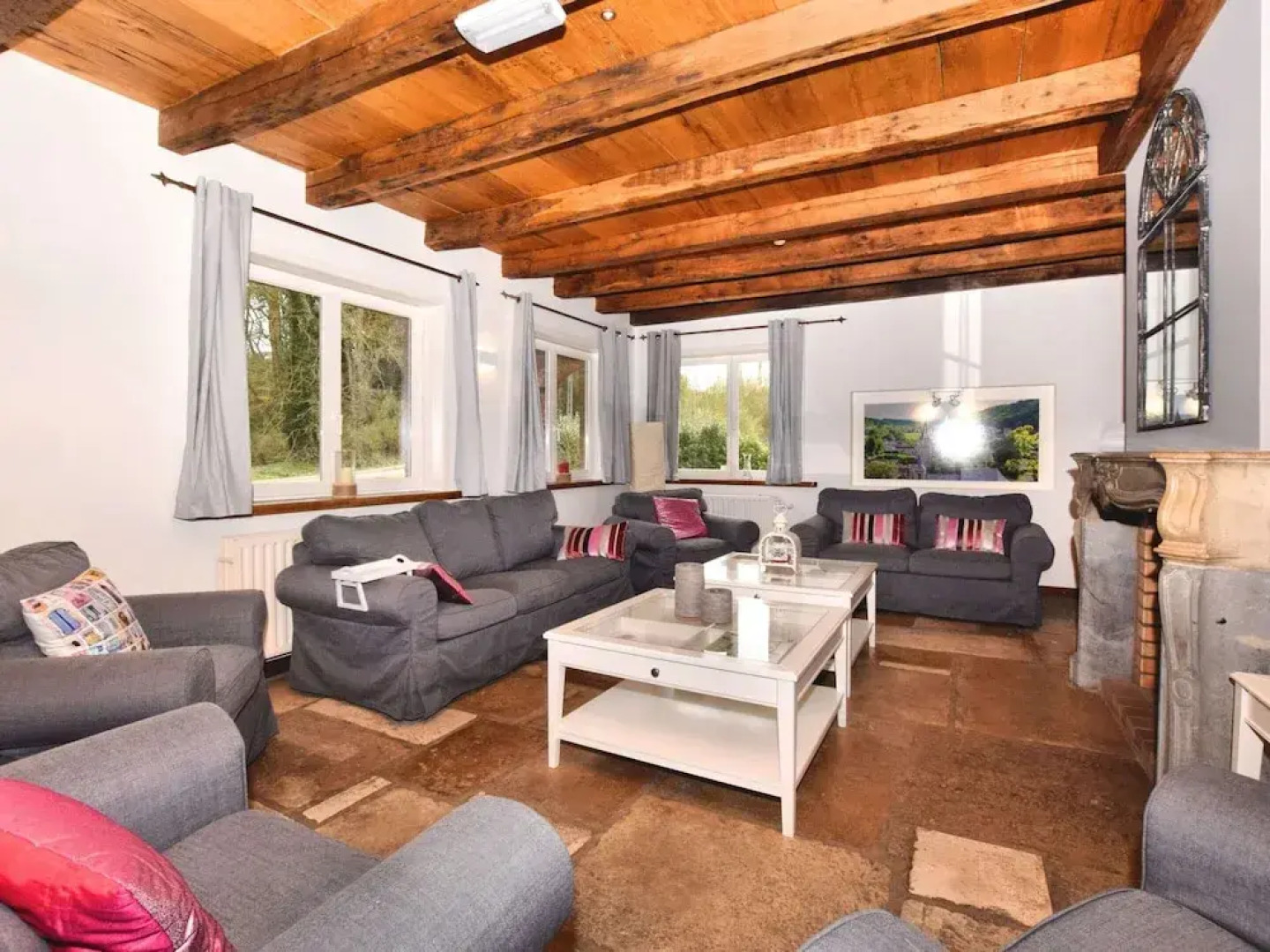 Cottage on the Banks of the Ourthe in Durbuy