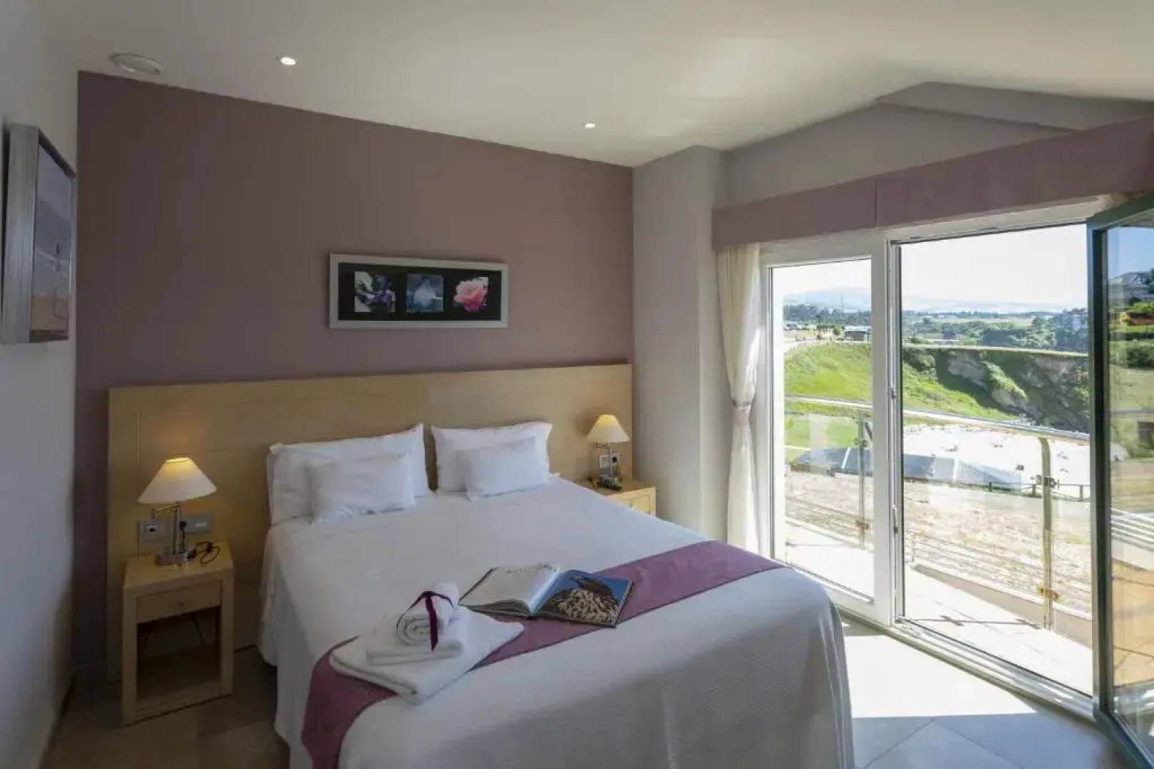 Apartamentos Turísticos Playa de Tapia