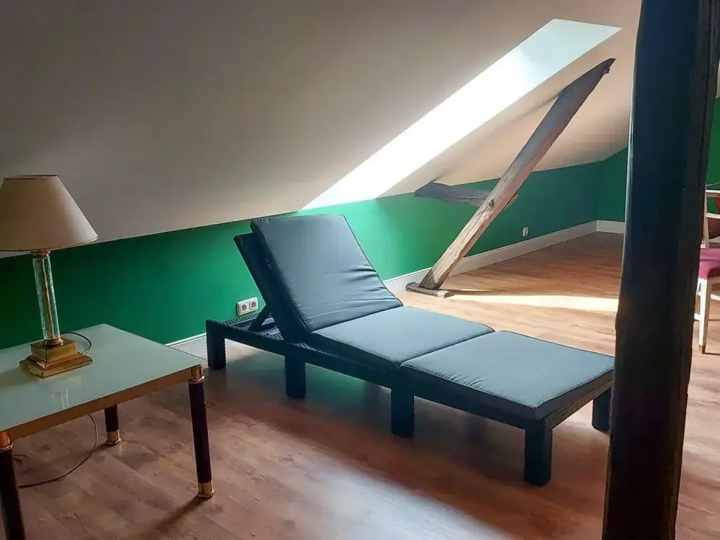 Lounge an der Kirche