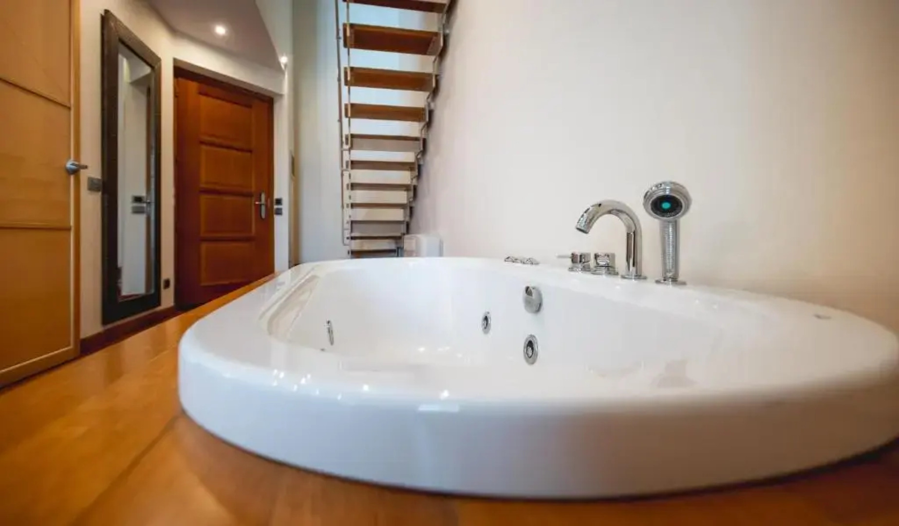 Réva Residences & Pool