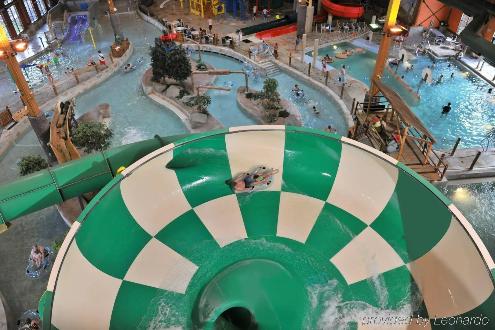 bantr Grand Hotel Wausau - Rothschild