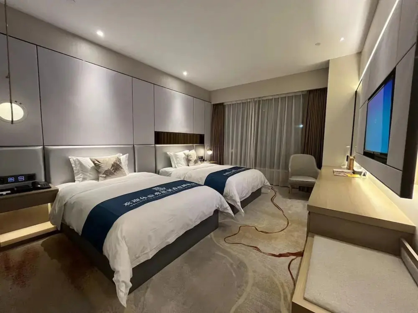 Qingyuan Yuanguang Argyle Hotel