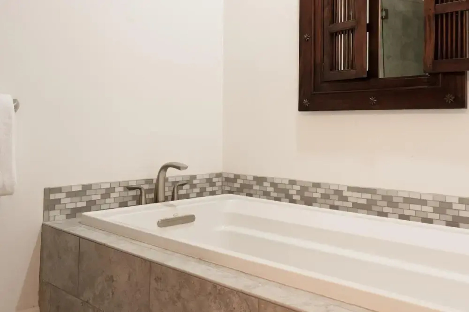 Valmont Trail - Quartz