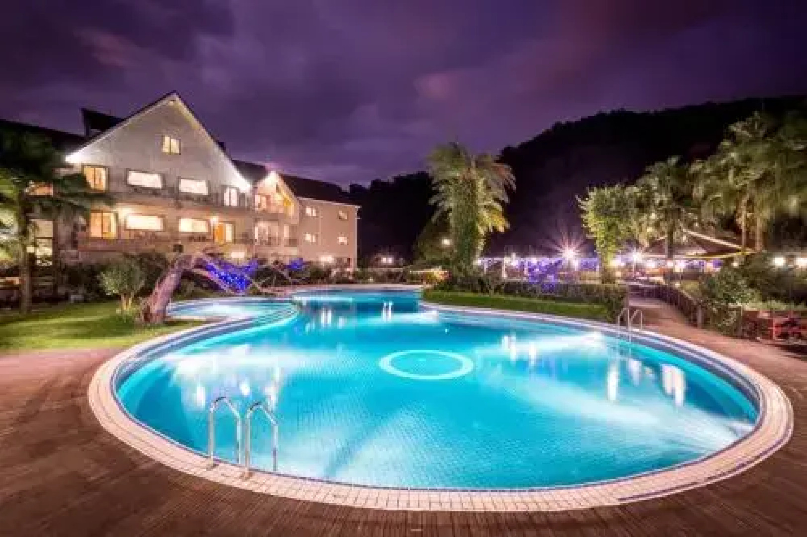 Nantou Crystal Resort