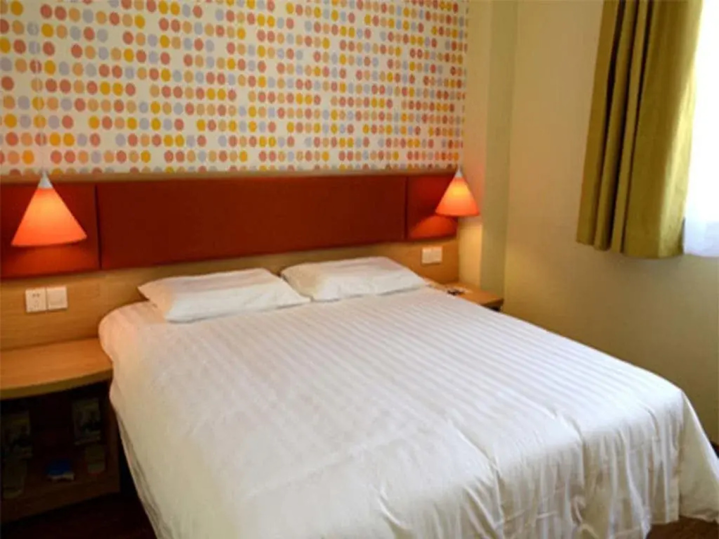 Heze Dingtao Dingsheng Business Hotel