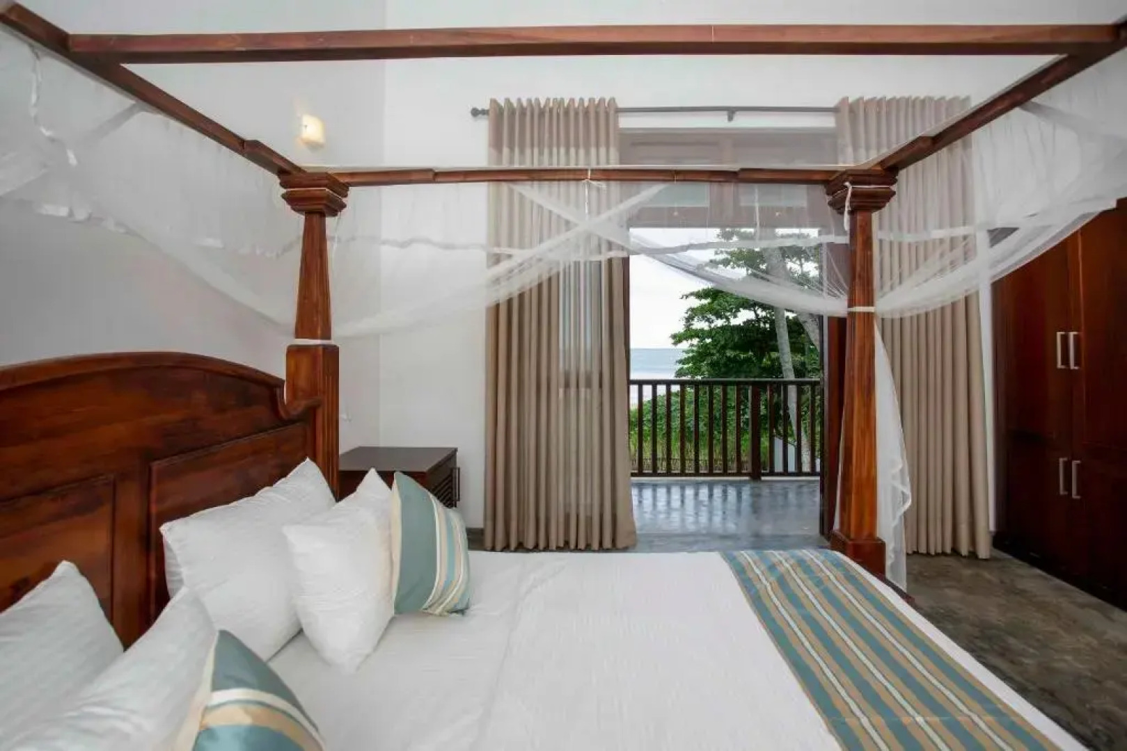 360 Surf Weligama Bay