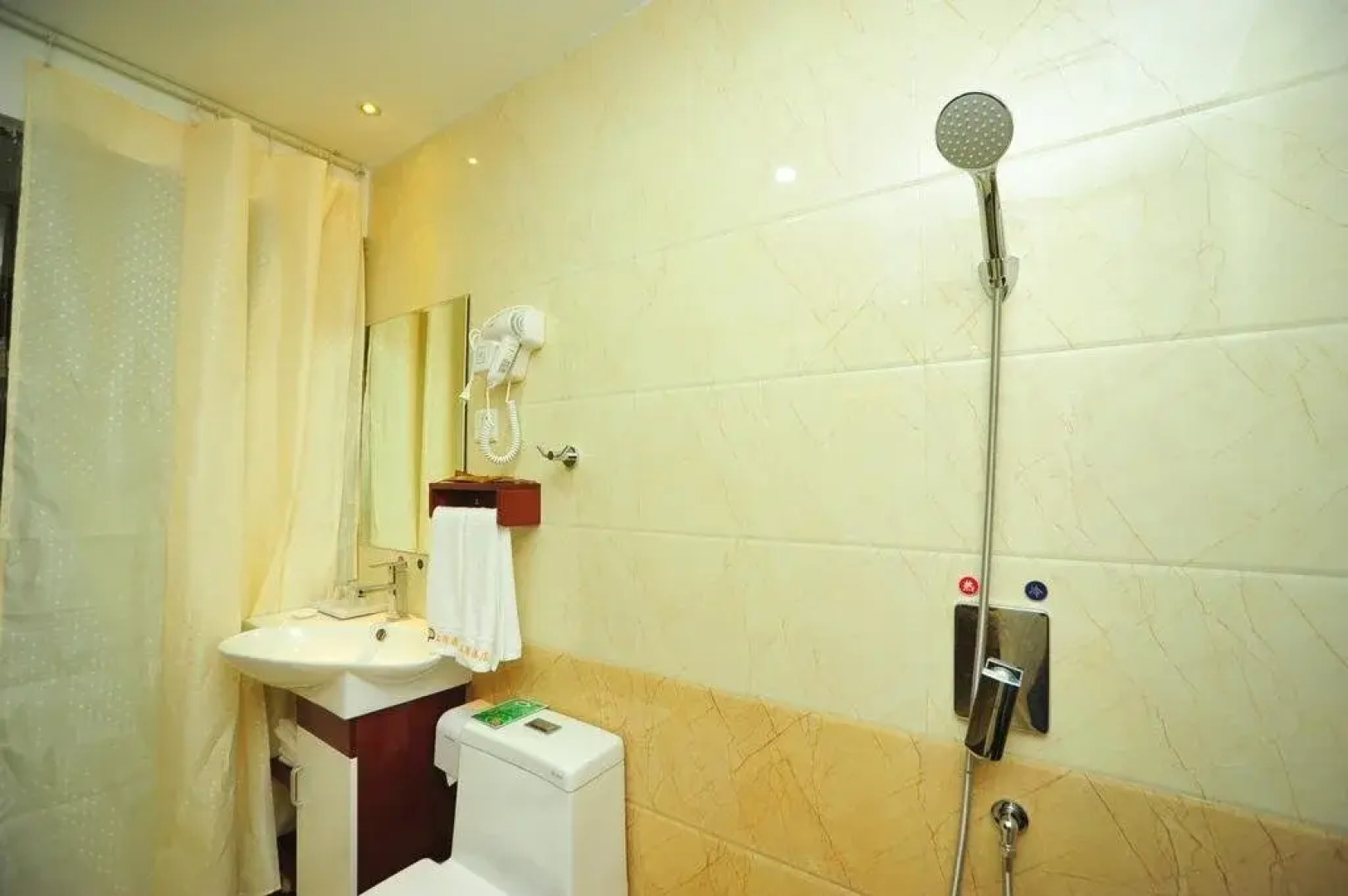 Kunming Pin Zhi Hotel