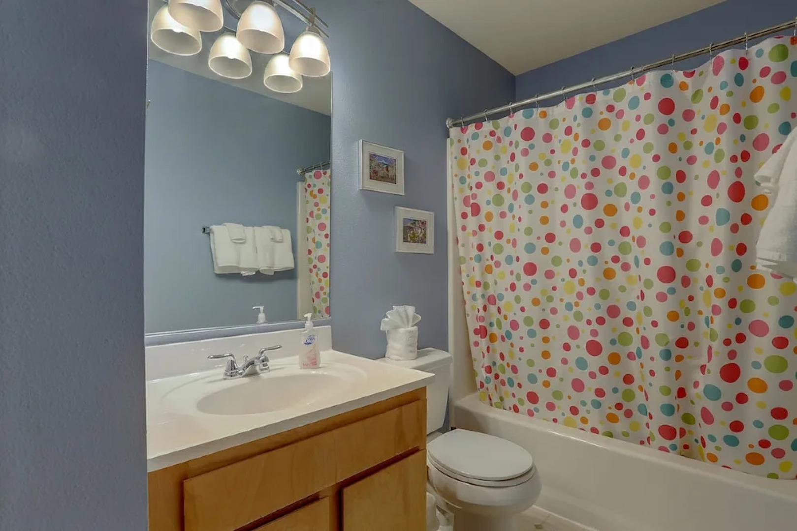 13 Lodge Condo Minutes Away from Golfing, Biking, and Playground by RedAwning