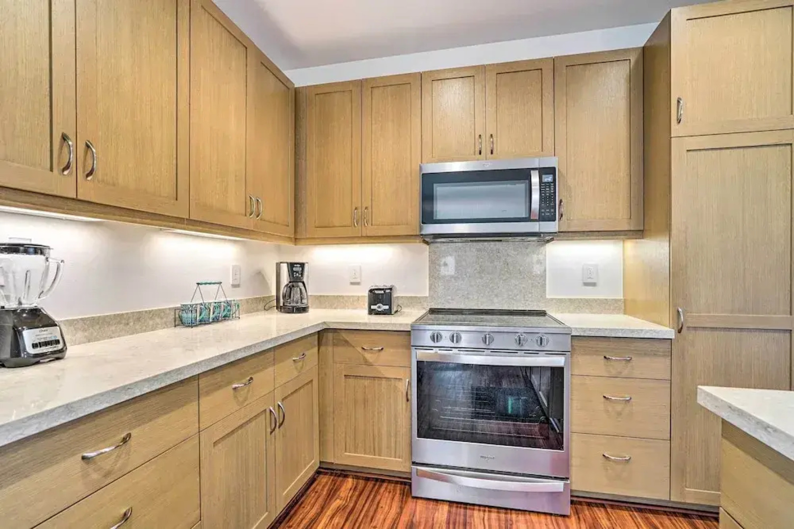 Modern Waianae Home w/ Mountain & Valley View