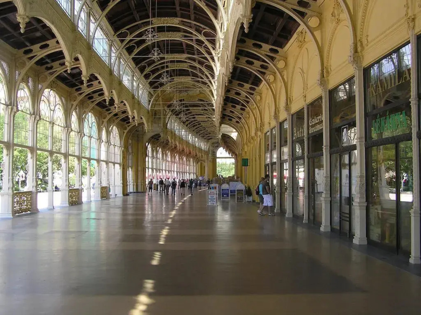 Nueva Fiesta Apartment