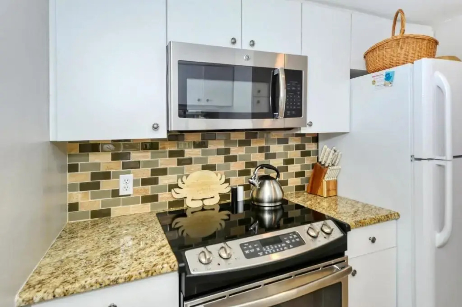 LaPlaya 202E Catch the gentle Gulf breezes on your private balcony beneath the swaying palms