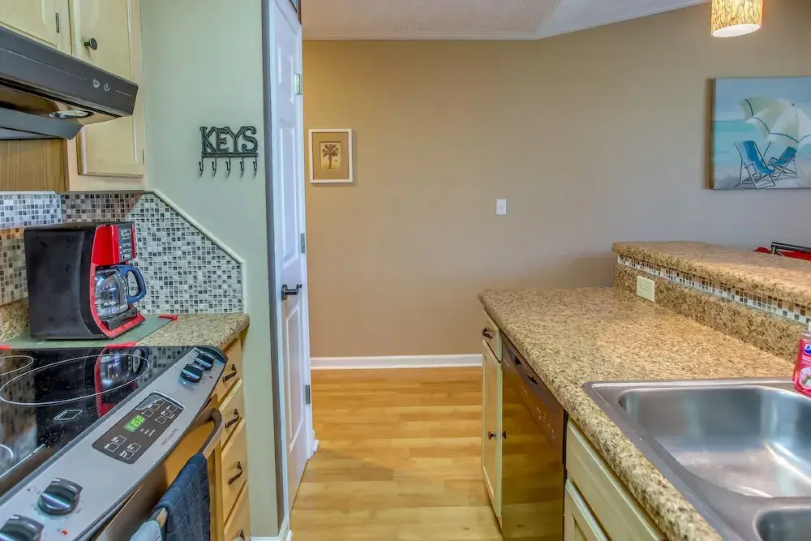 Little River Condo w/ Community Pool & Hot Tub!