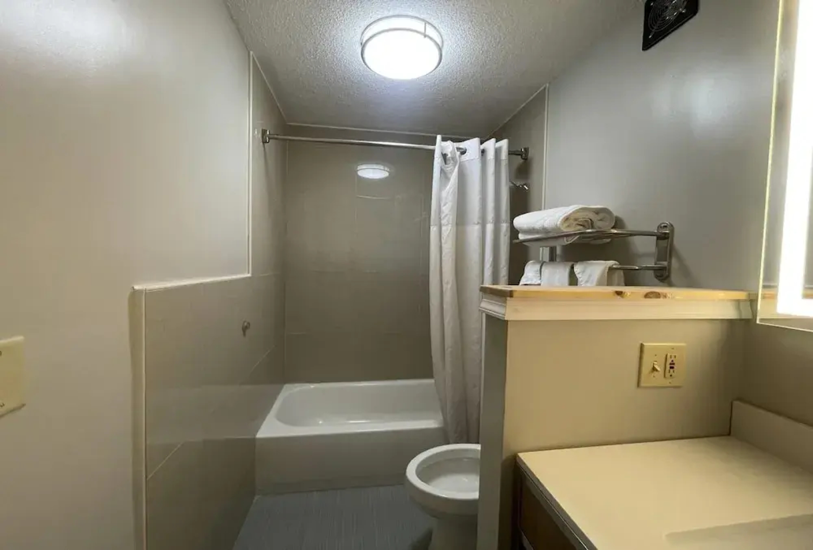 Days Inn & Suites York