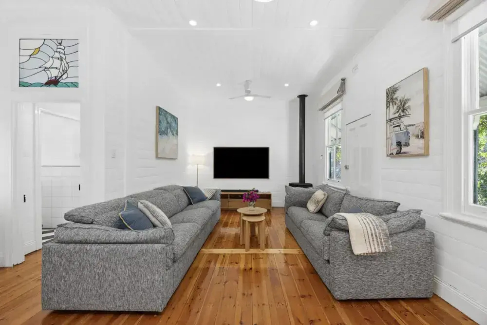 Ye Olde St Leonards Hotel Pet Friendly Sleeps 9