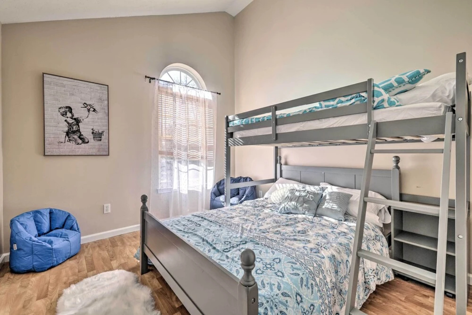 Long Pond Hideaway W/ Deck + Private Hot Tub!