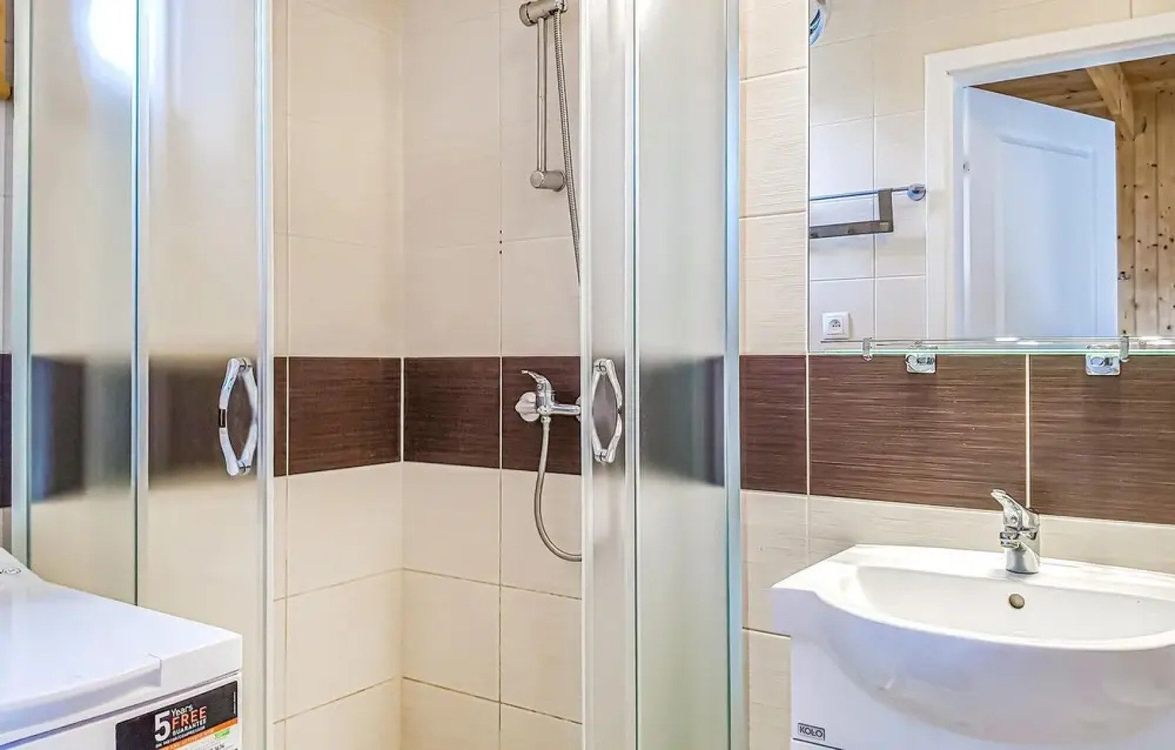 Amazing Home in Sianozety With Wifi and 2 Bedrooms