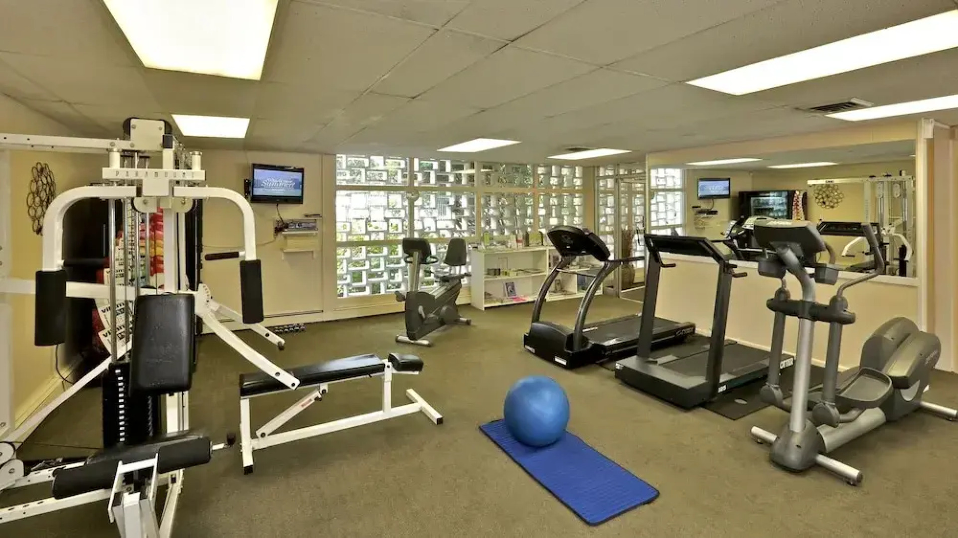 East Hampton House Resort