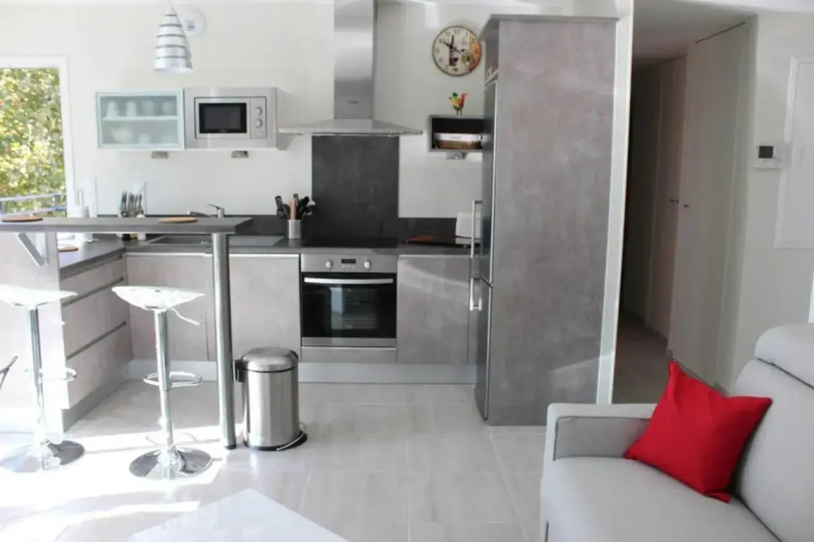 T2*** haut de gamme avec vue bassin