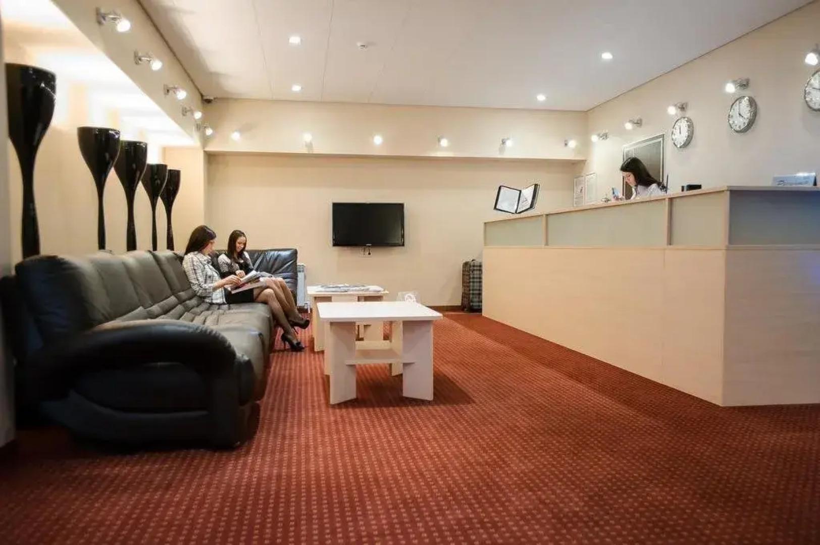 Голден Хаус