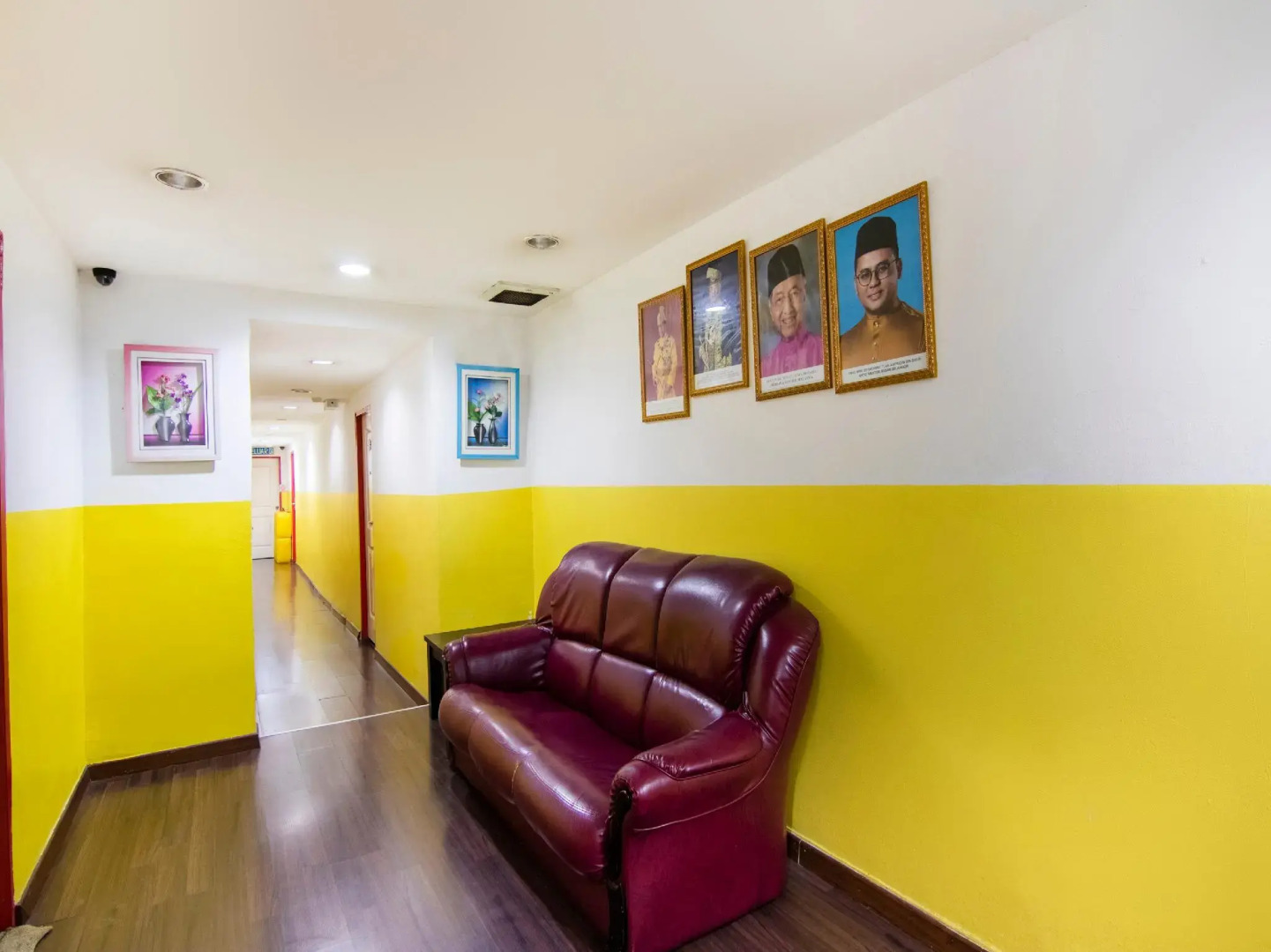 OYO 89891 1st Inn Hotel Subang (SJ15)