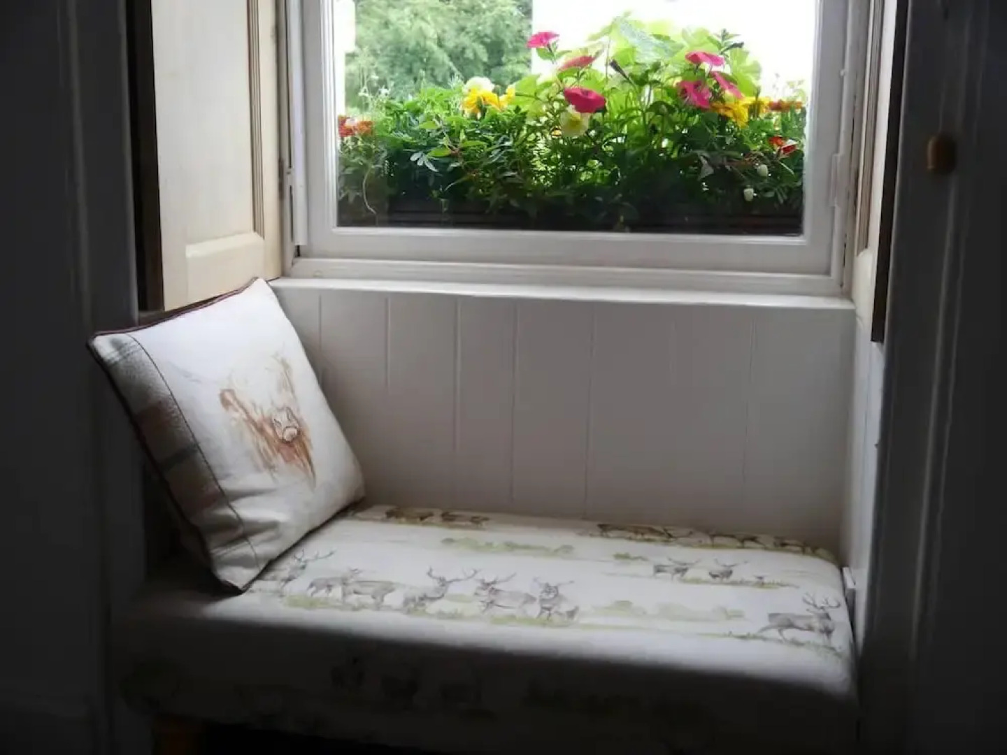 Beautiful 2-bed Apartment in Inverkip Great Garden