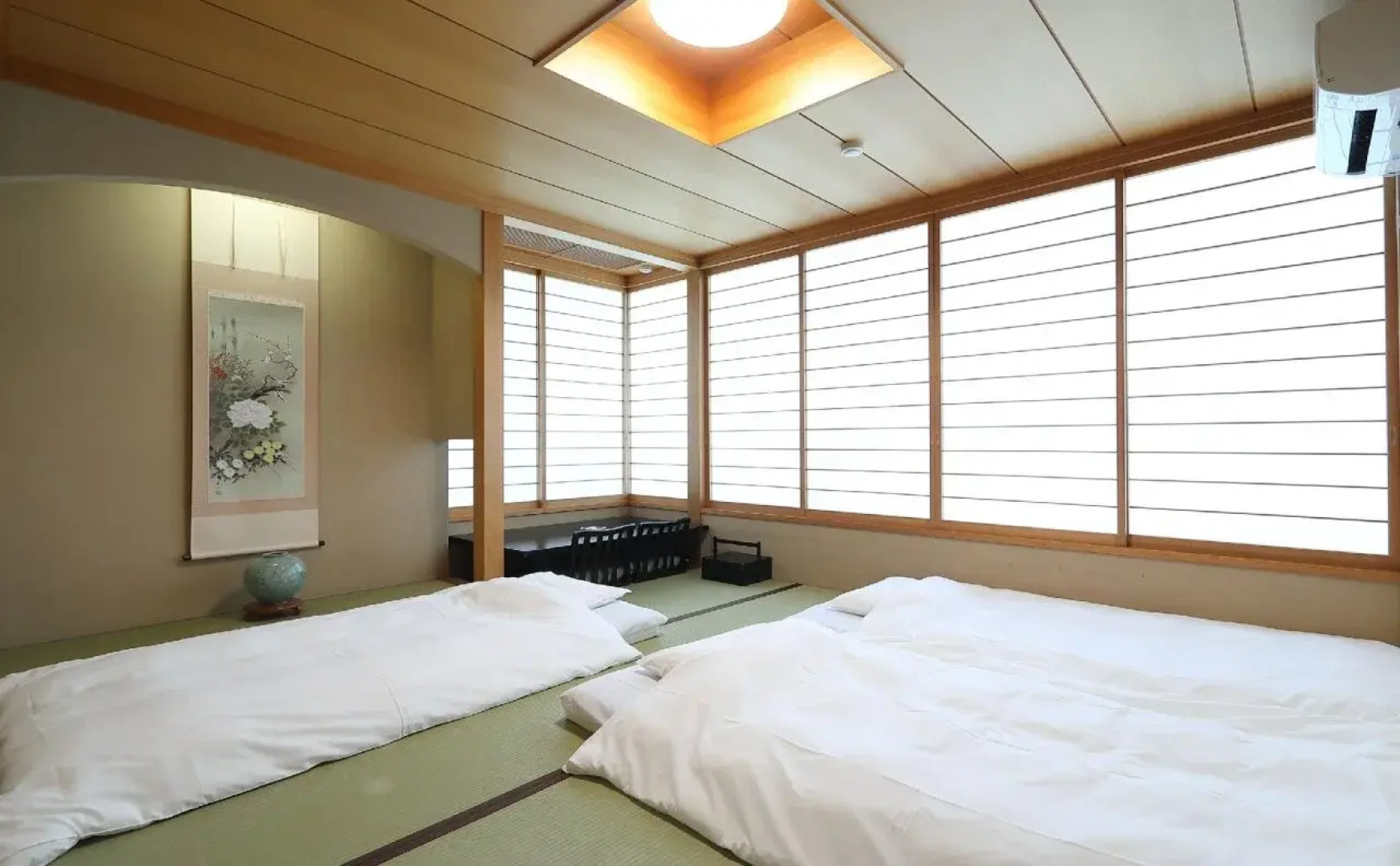 Kamihata Onsen Sawarabi