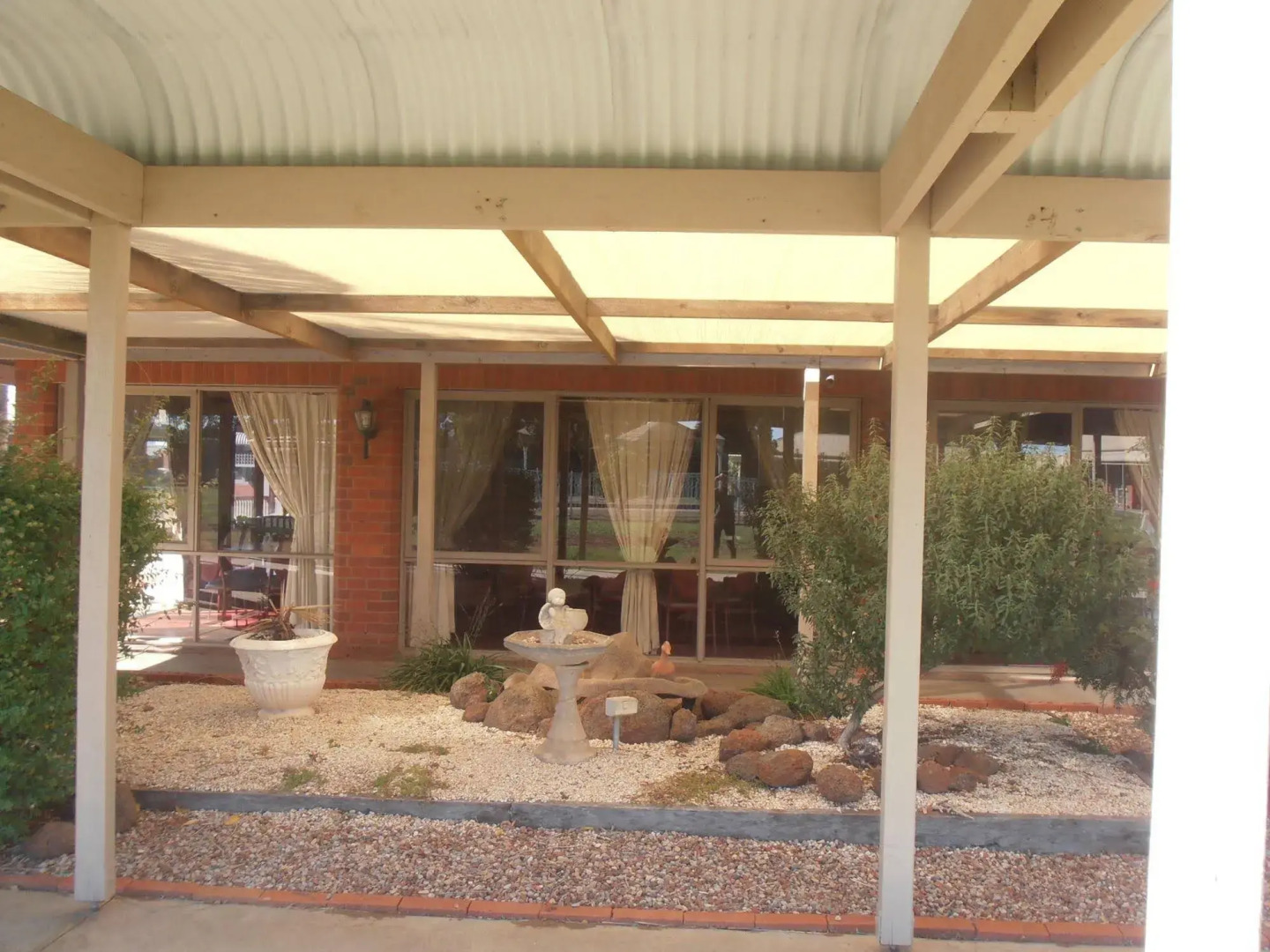 All Rivers Motor Inn