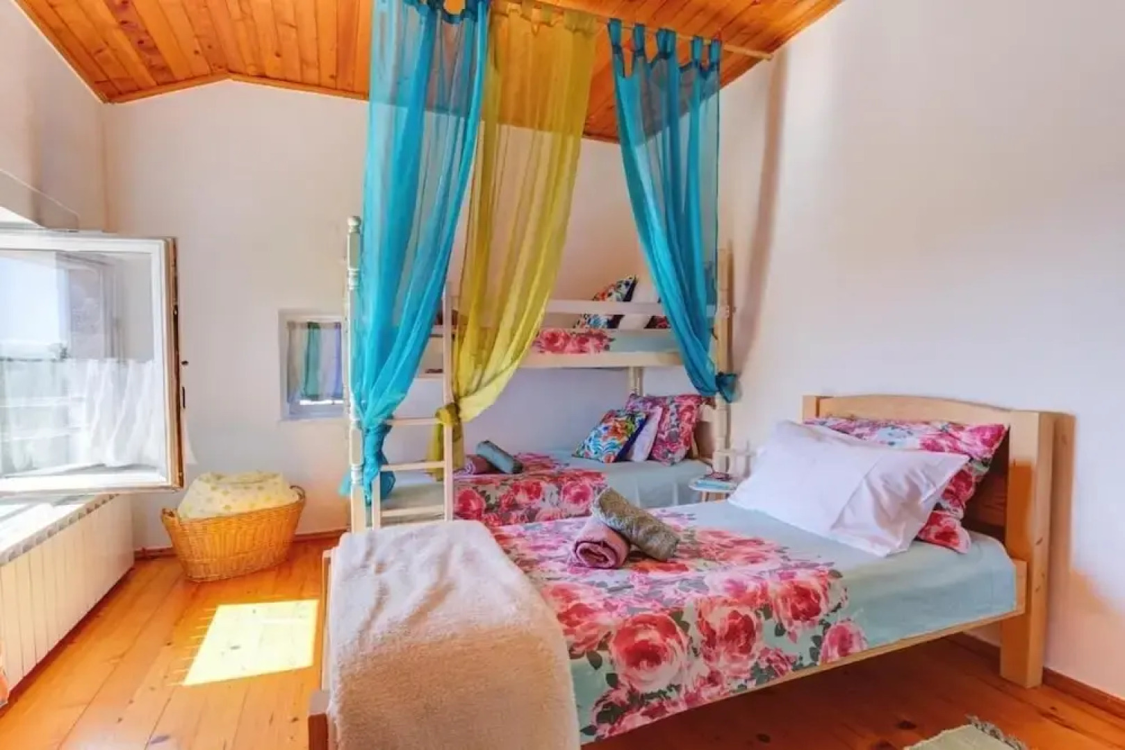 Barbara - Perfect Holiday - H