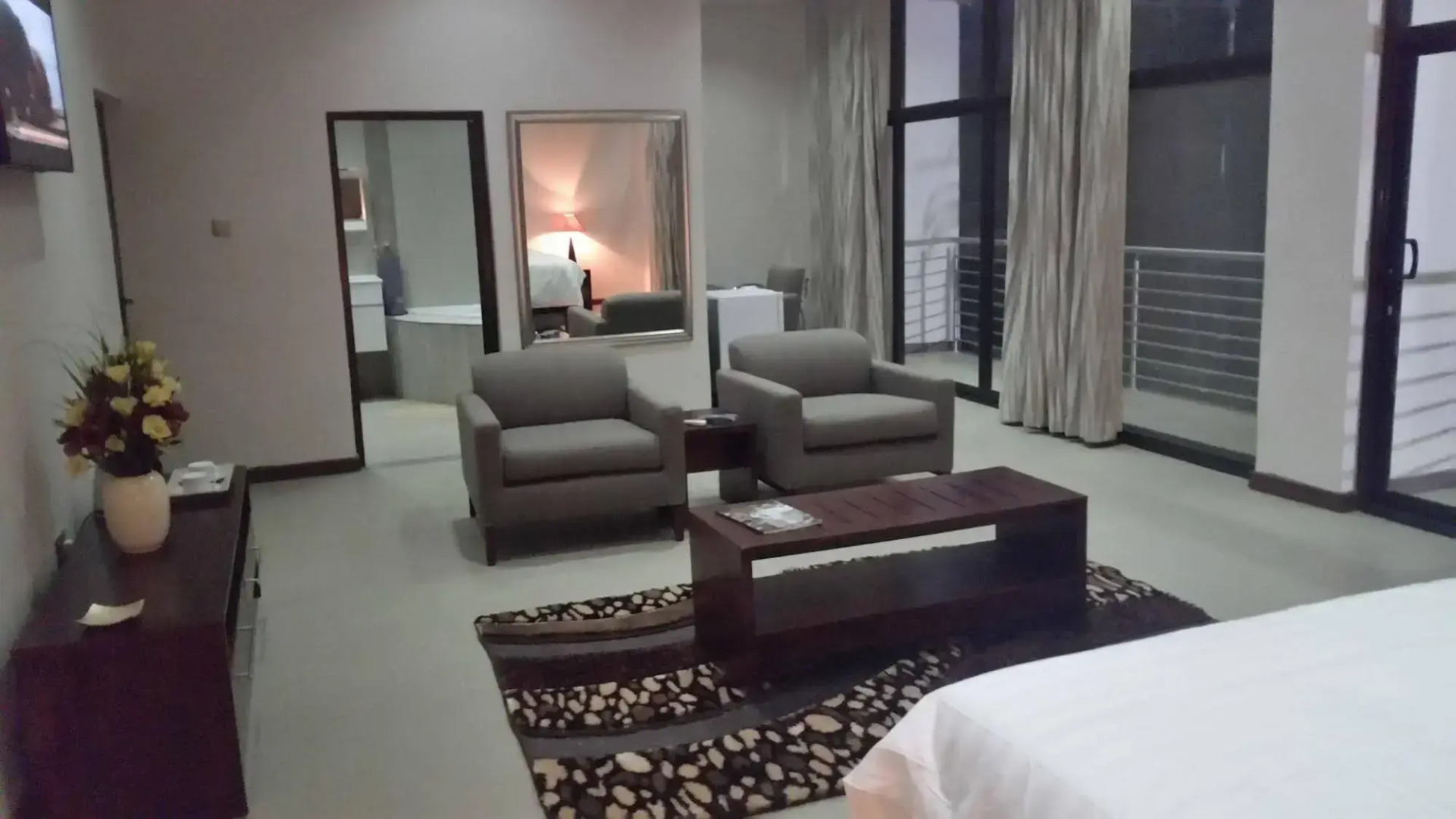 Pamo Hotel and Restaurant