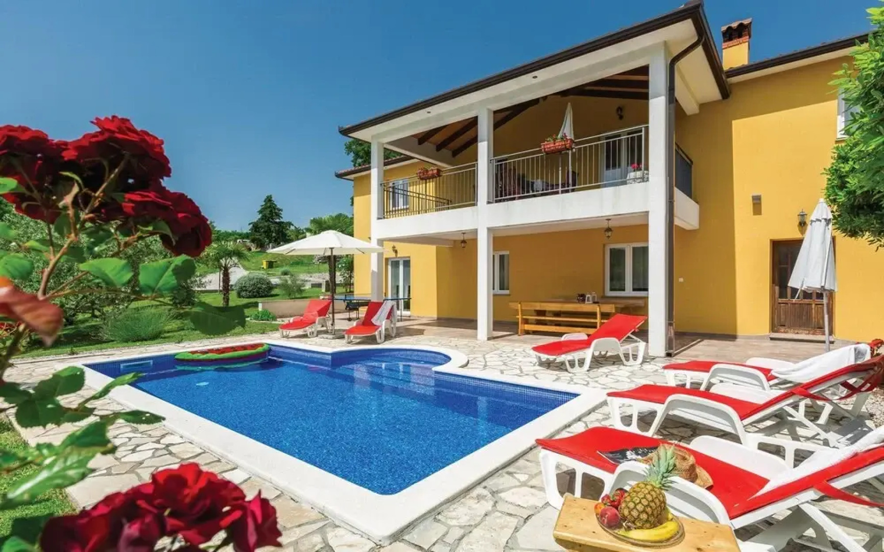 Beautiful Home in Kranjci With Wifi and 4 Bedrooms