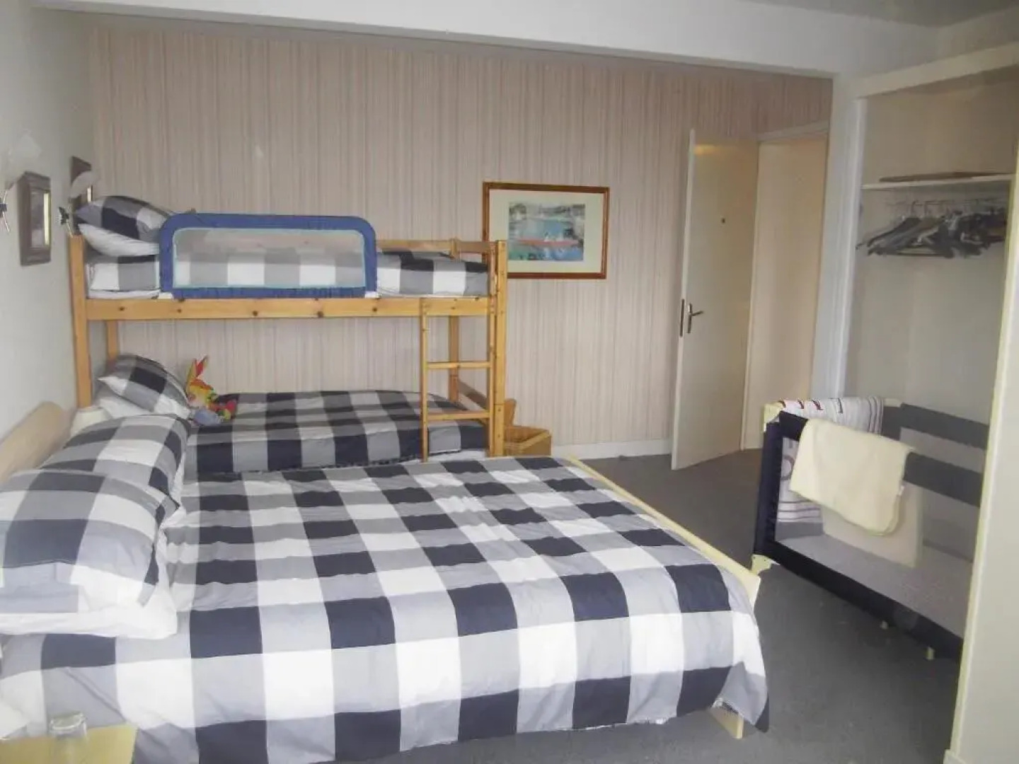 Lenard Charles Bed & Breakfast