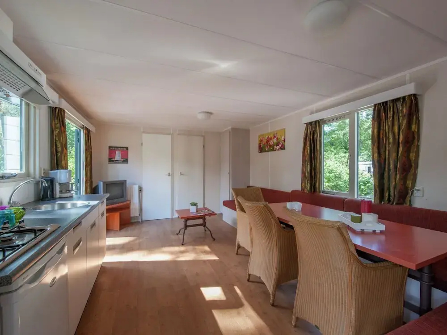 Ground Floor Chalet With Microwave in Natural Surroundings