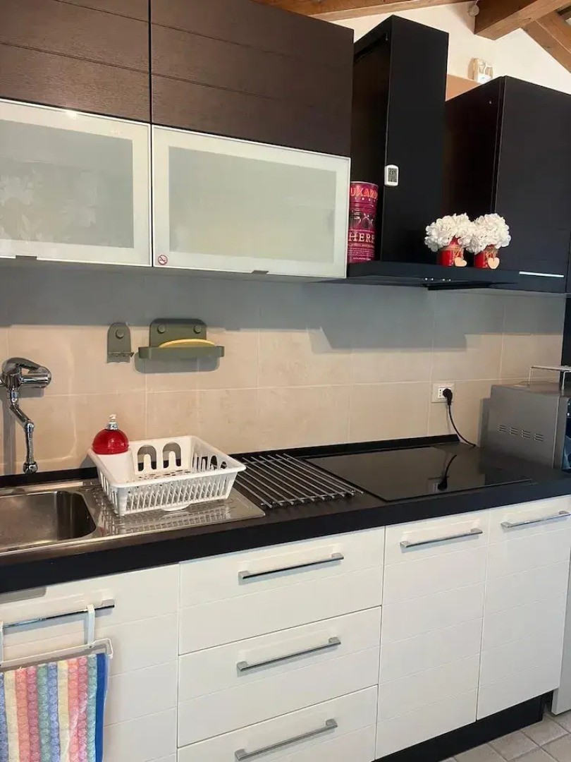 Room in Studio - Studio Apartment With Kitchen in one Room