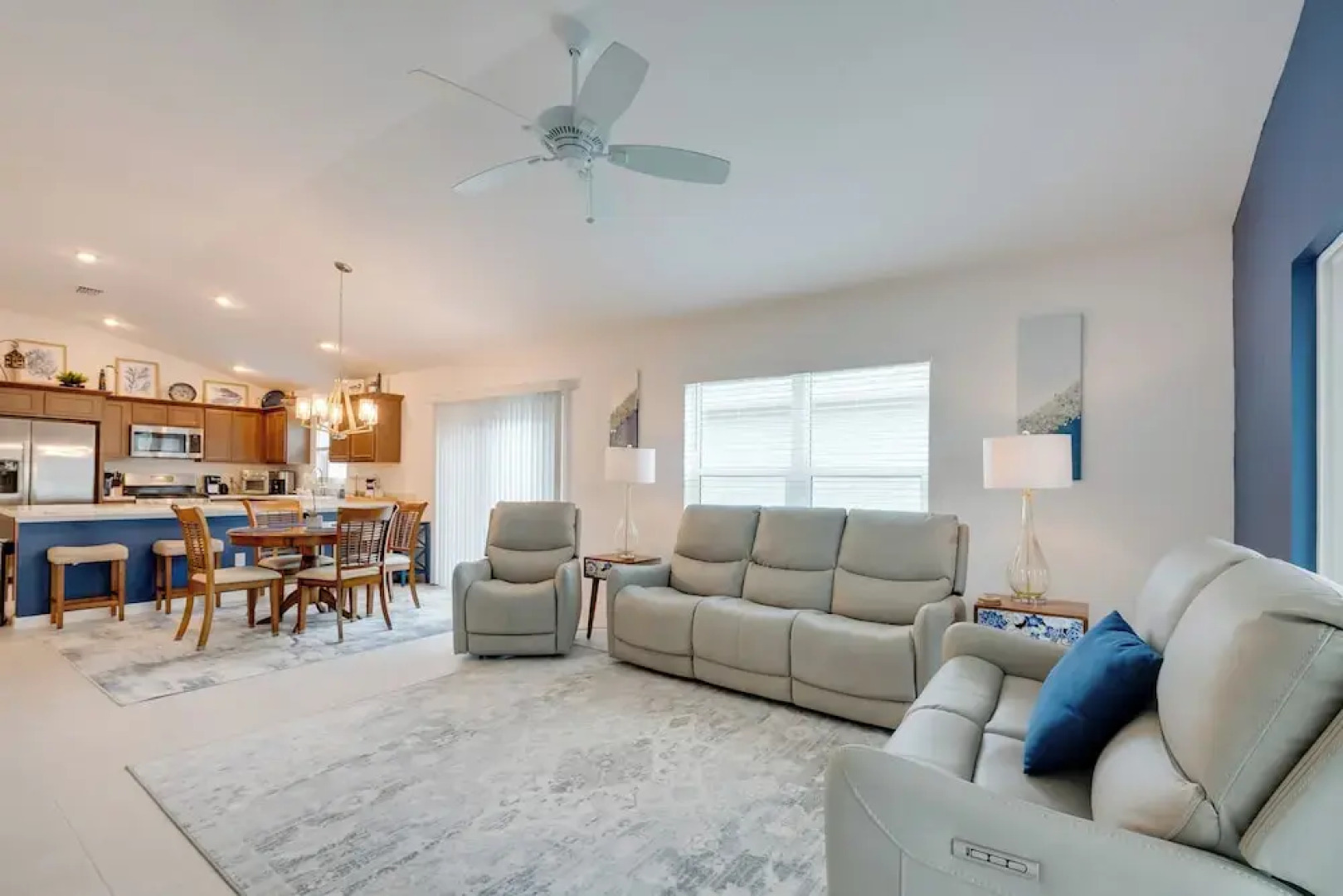 Lanai & Resort Amenities: The Villages Getaway