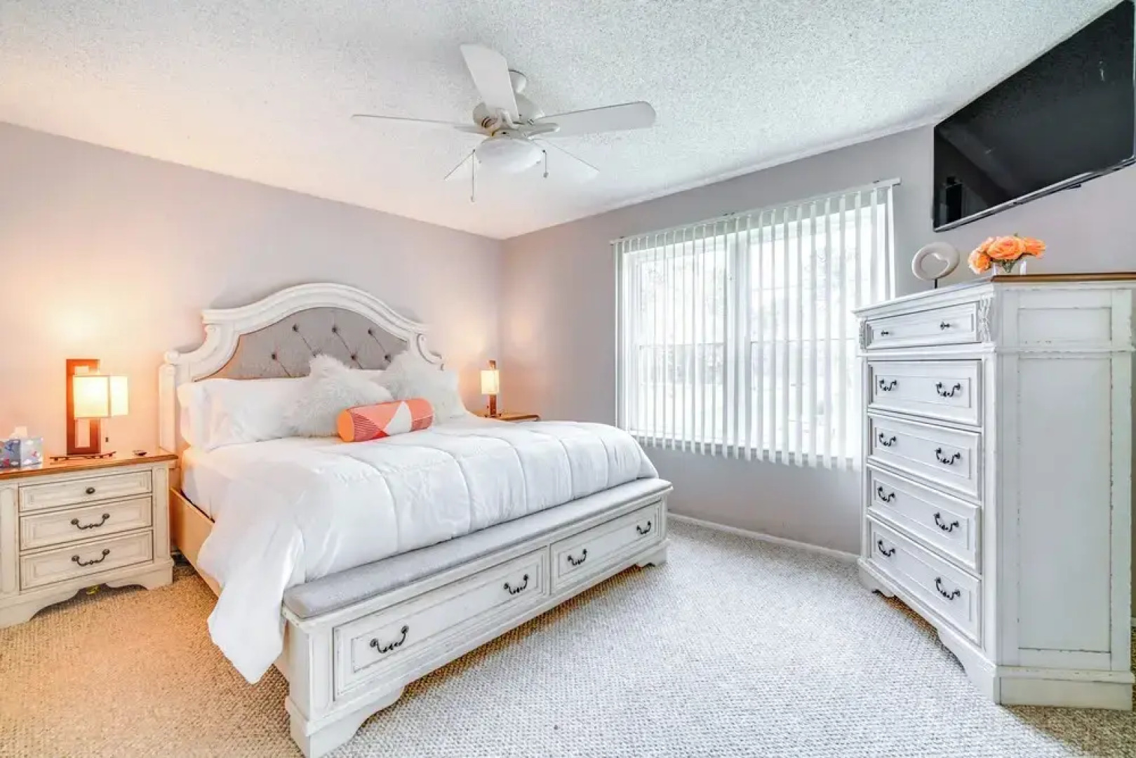 Galloway Townhome w/ Private Deck: Near Casinos!