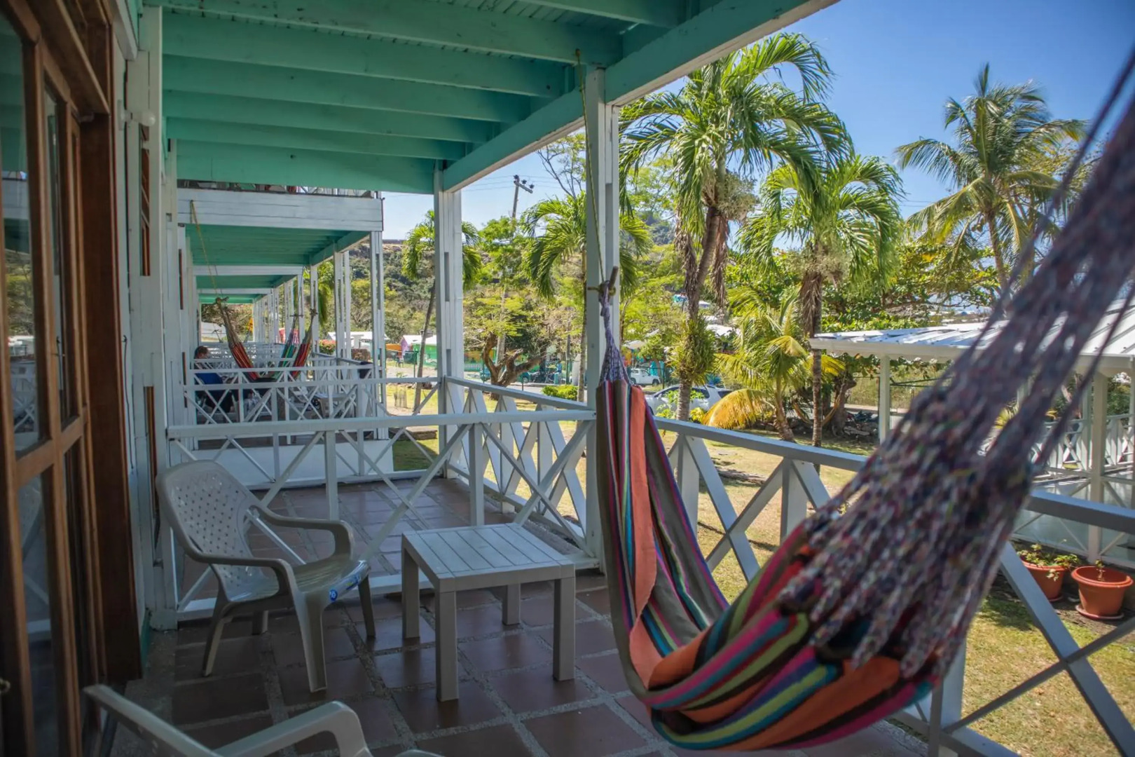 South West Bay Cabañas