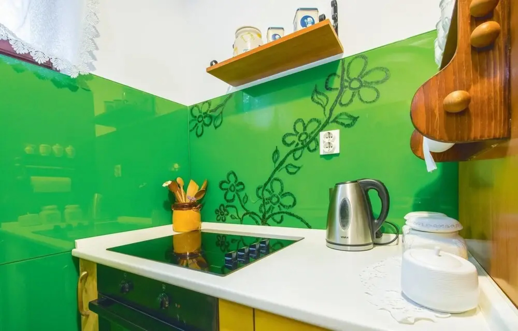 Awesome Home in Zrnovnica With 2 Bedrooms, Wifi and Outdoor Swimming Pool