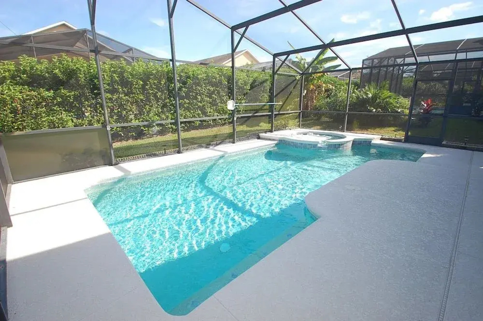 519OBC Sunshine Daydream 4 Br villa by RedAwning