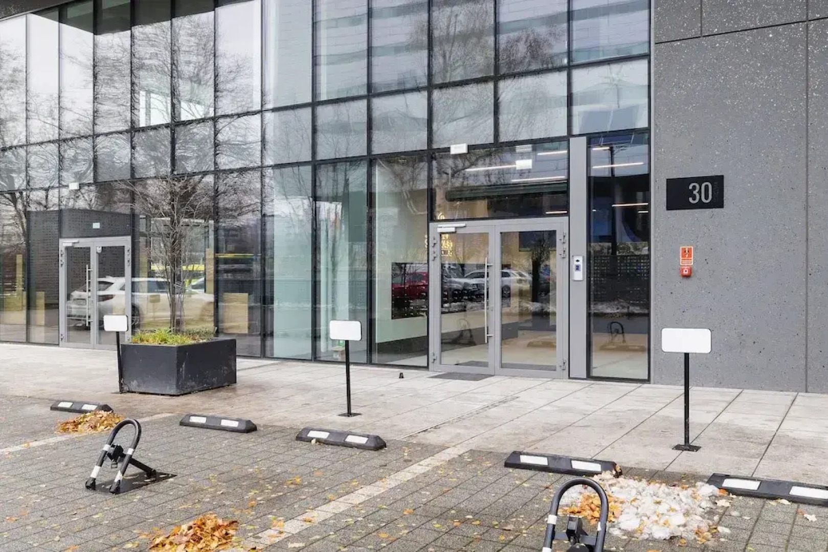 Apartment With Large Balcony by Renters