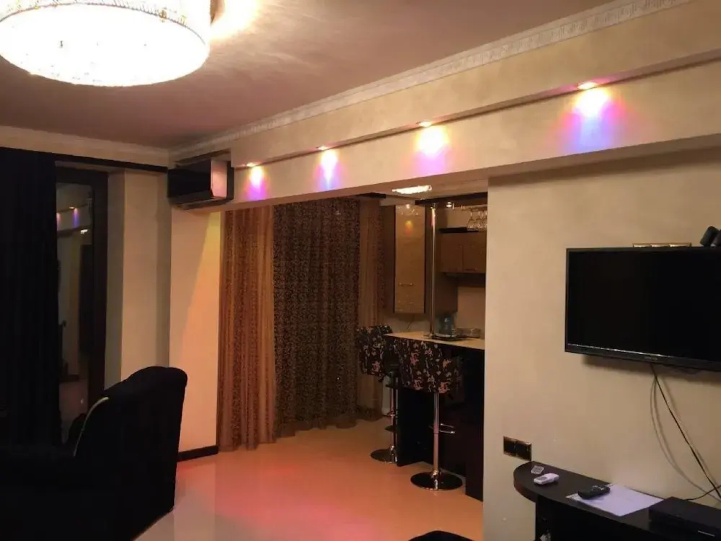 Апартаменты Versace Downtown Yerevan
