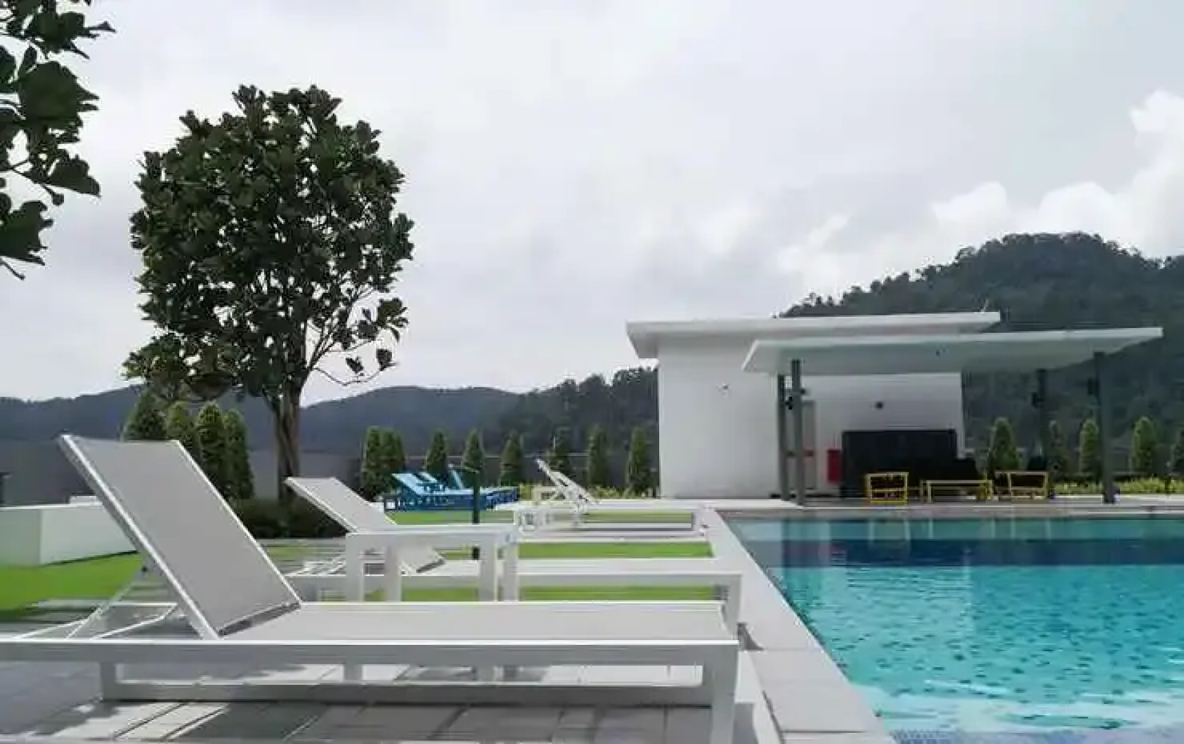 MU Windmill I 360 Skypool Superior Suite