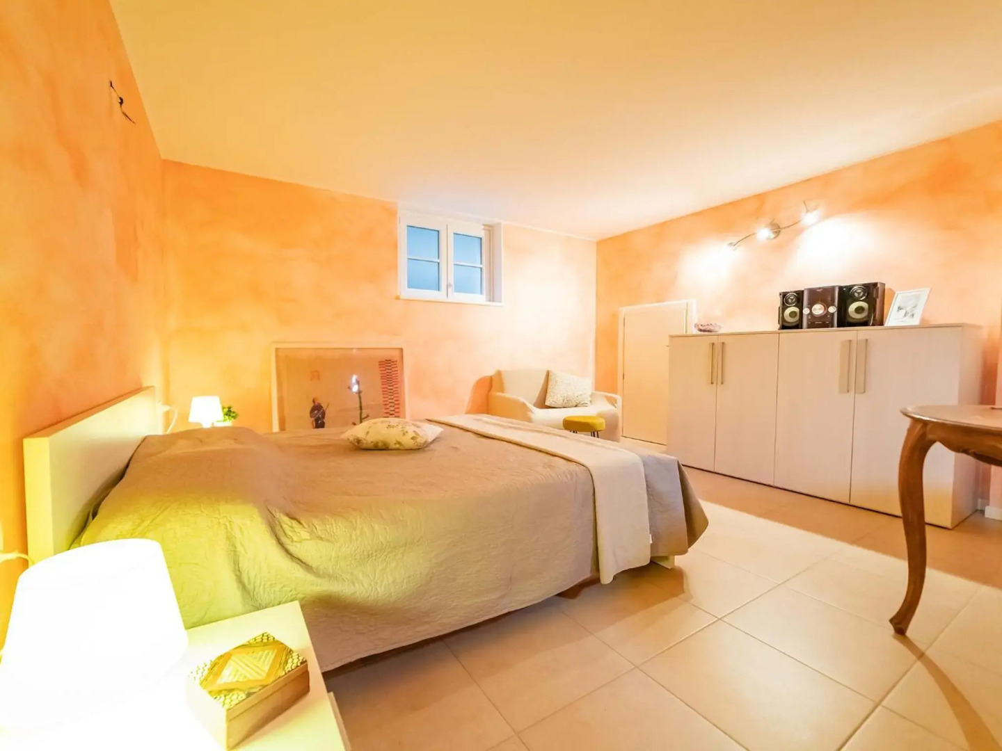 Albatros - swimming pool with sea view and small terrace