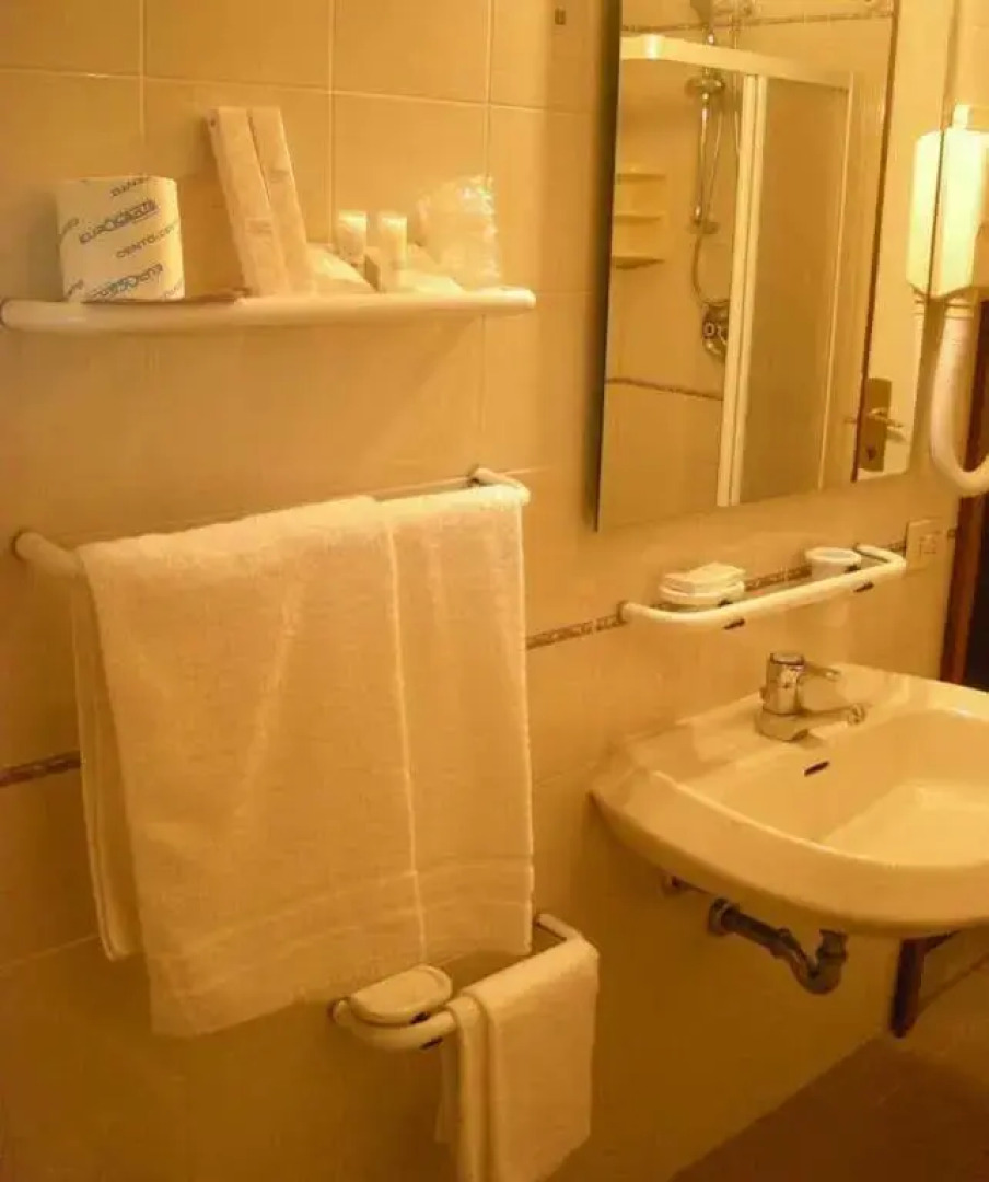 Hotel De La Ville Central