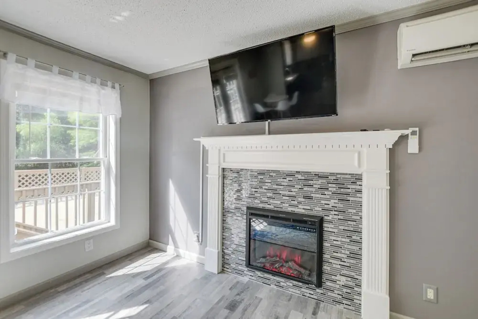 Group-friendly Myrtle Beach House w/ Deck