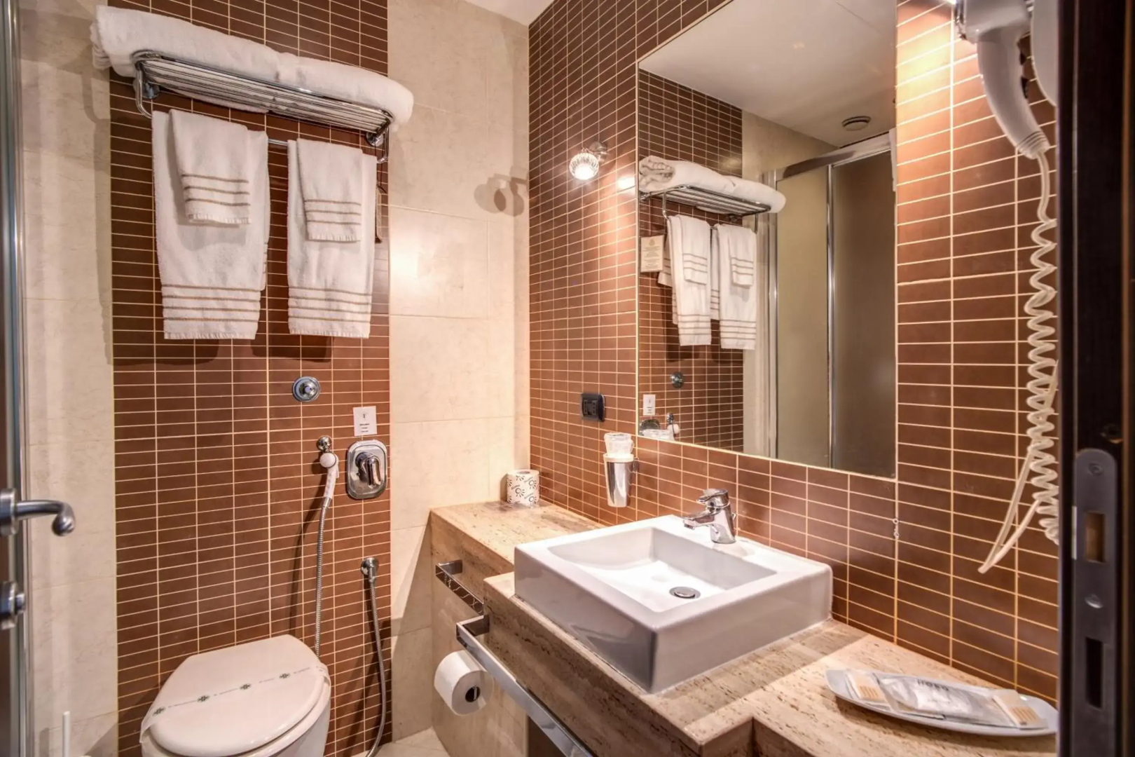 Everest Inn Rome