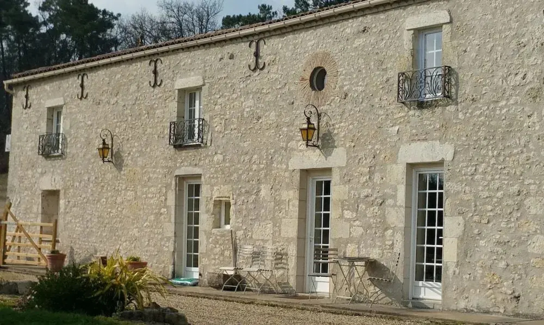 Le Bijou Luxury Farmhouse