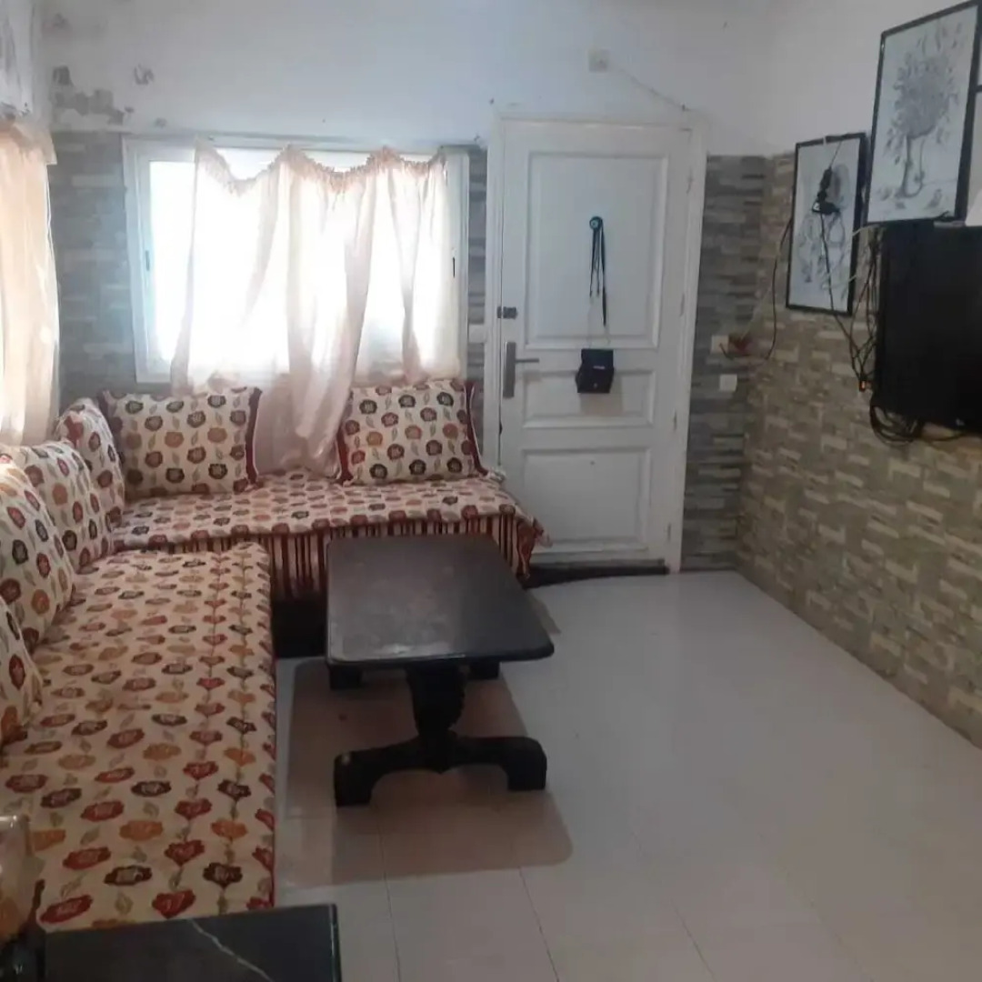 Captivating 4-bed House in Tamaris